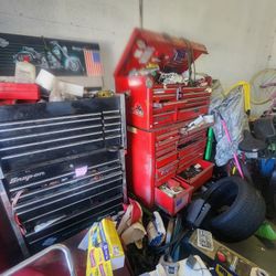 Used SNAPON tool Boxes.