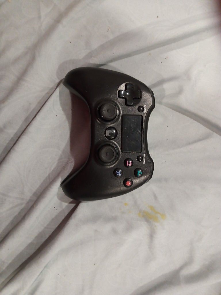 PS4 Controller
