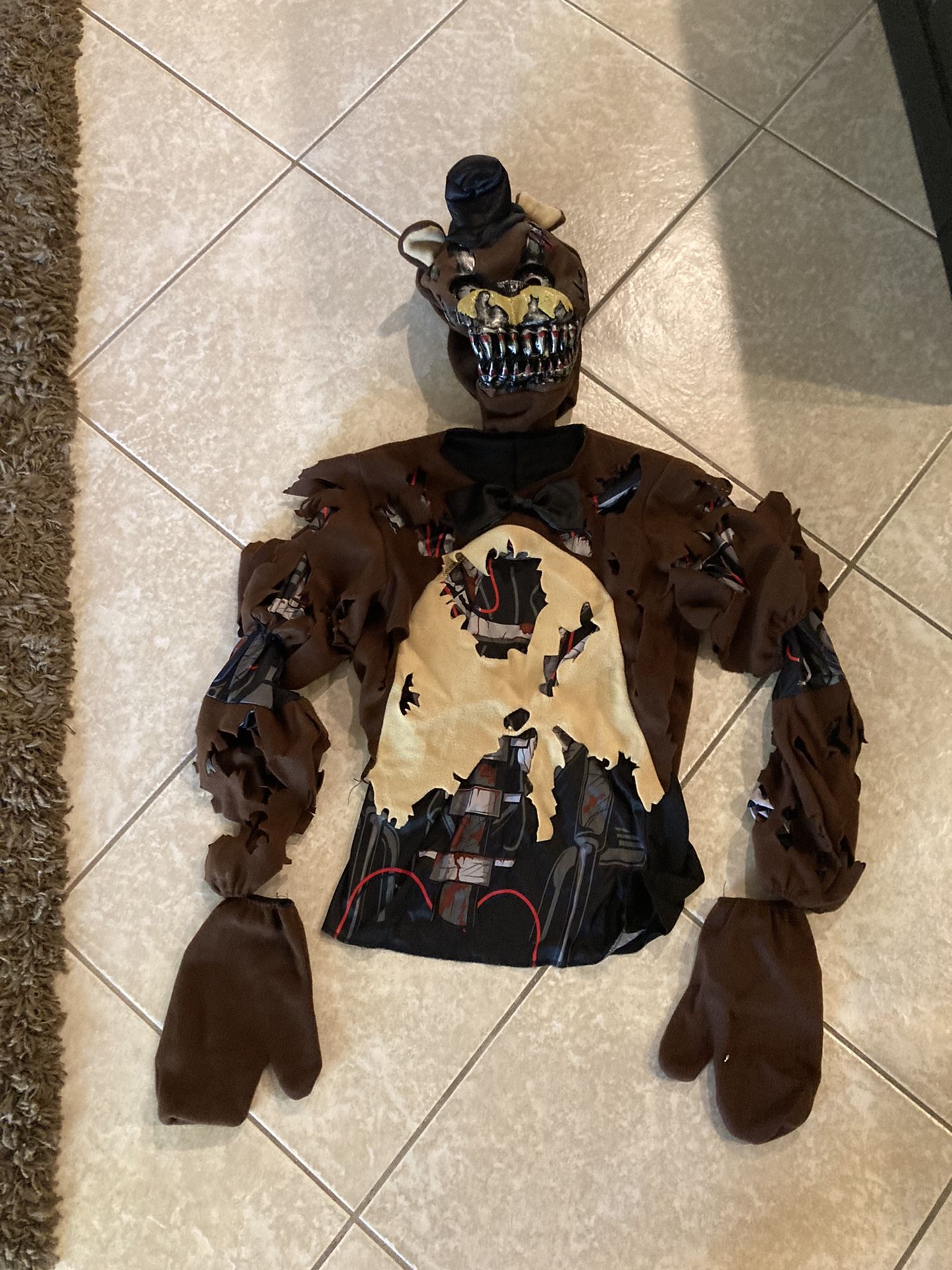 Halloween Costume (Friday Night At freddys)