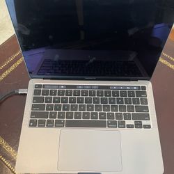 Newest MacBook Pro 13 Touchbar M1 8GB 256GB Like New Space Grey (16 Cycles)