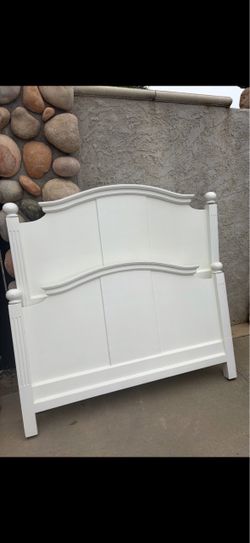 Full bed frame