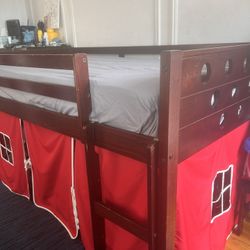 Little Kid’s Dream Bed