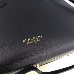 Burberry Tote Bag for Sale in San Antonio, TX - OfferUp