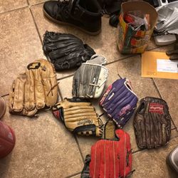 Baseball Gloves 