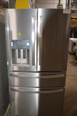 New French door whirlpool refrigerator 70x36