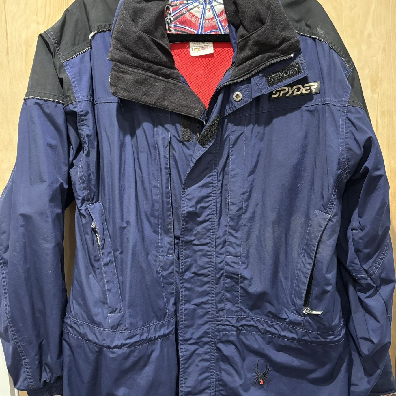VINTAGE USED SPYDER WINTER Ski JACKET SIZE L for Sale in East 