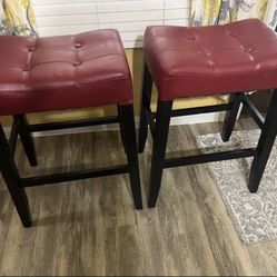 2 Bar Stools