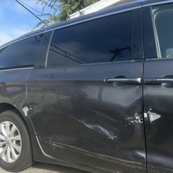 Chrysler Pacifica 2020  Back Right Door