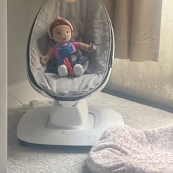 Mamaroo Like New Immaculate Condition Best Offers Welcome