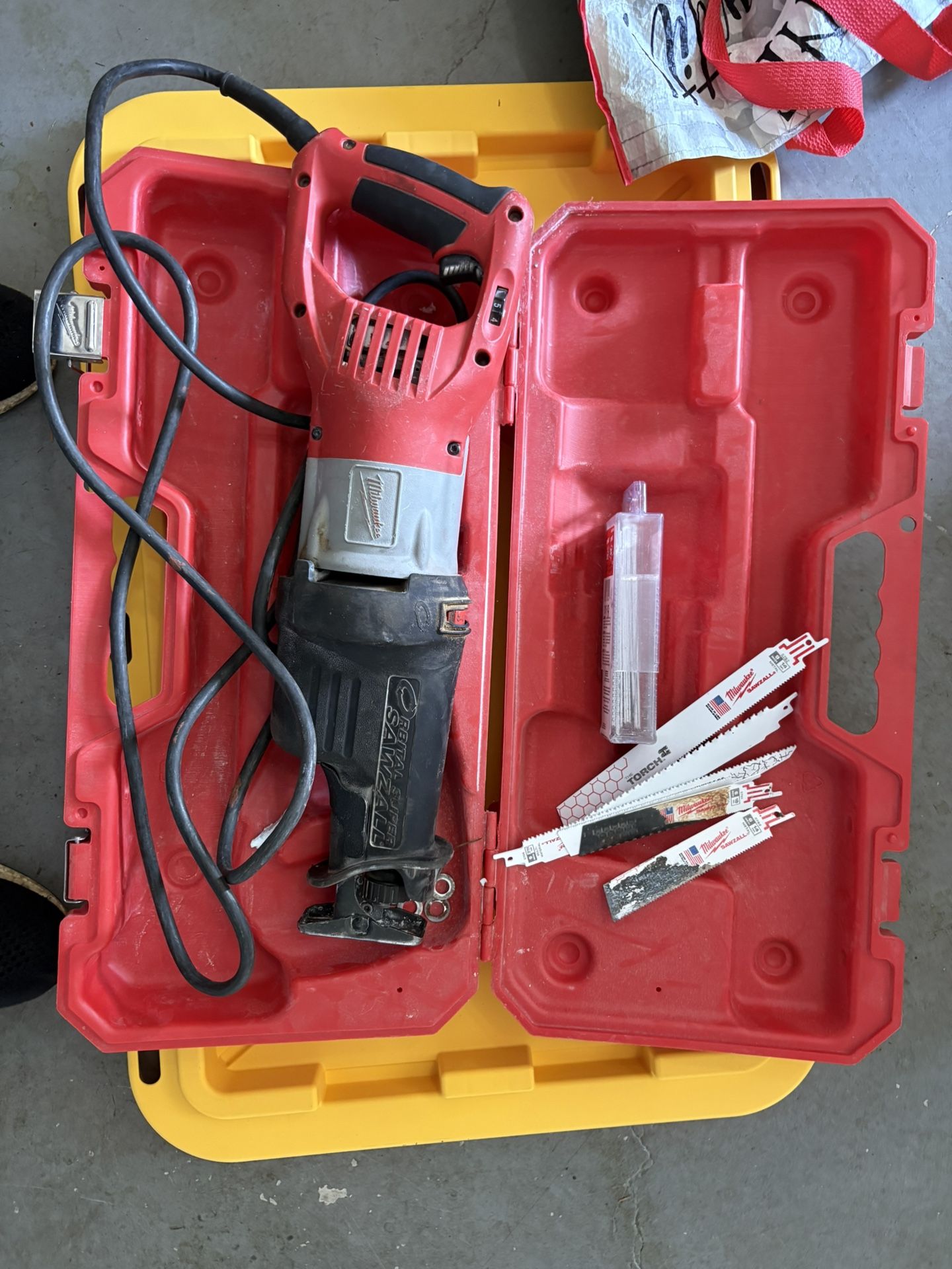 Milwaukee Orbital 15a 120v Super Sawzall