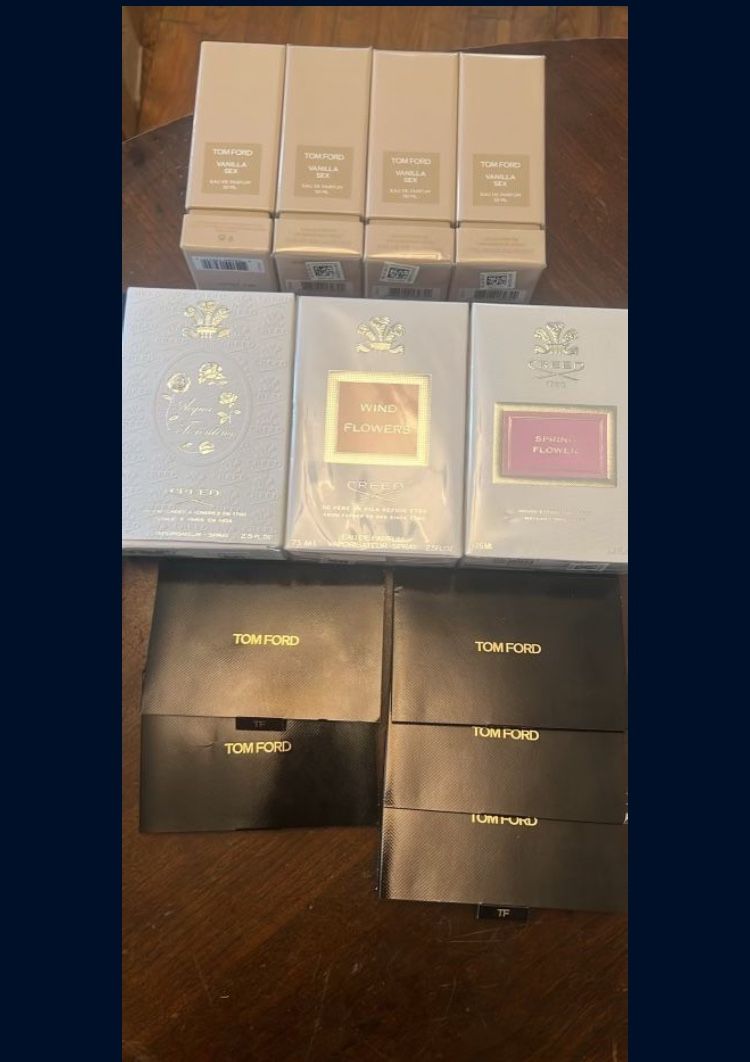 8 Smelling Perfumes
