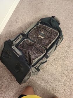 Jack Hannah Duffel Bag And Tote 