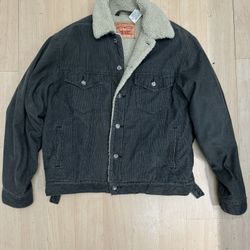 Levi’s Sherpa Wool Jacket Size M