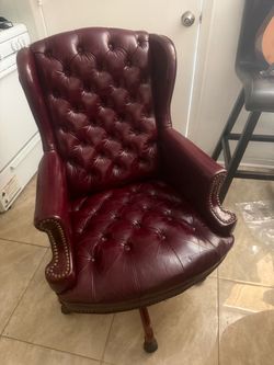 Two leather chairs in perfect condition like new!