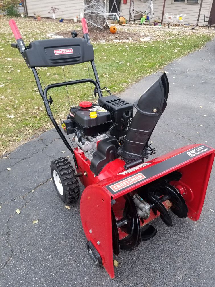 Excellent Condition Craftsman 24" Two Stage Snowblower with Electric Start