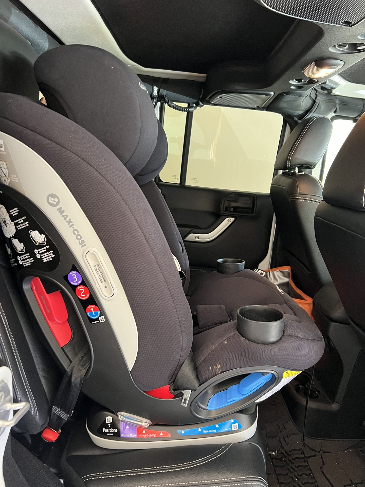 Used maxi-cosi car seat All In One 