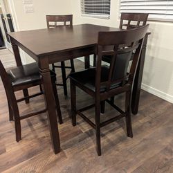 High top Square Breakfast Table With 4 Chairs