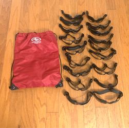 18 DRIBBLING GLASSES WITH STORAGE BAG