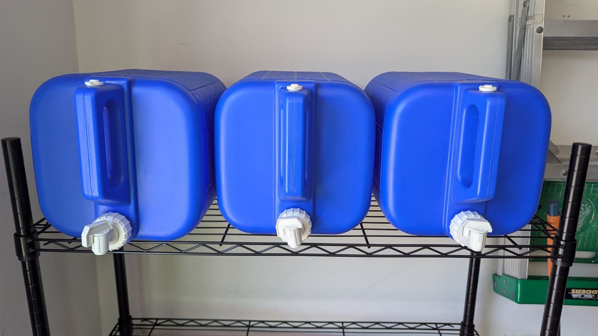 3x Coleman 5 Gallon Water Jugs – Never Used – Poway 92128
