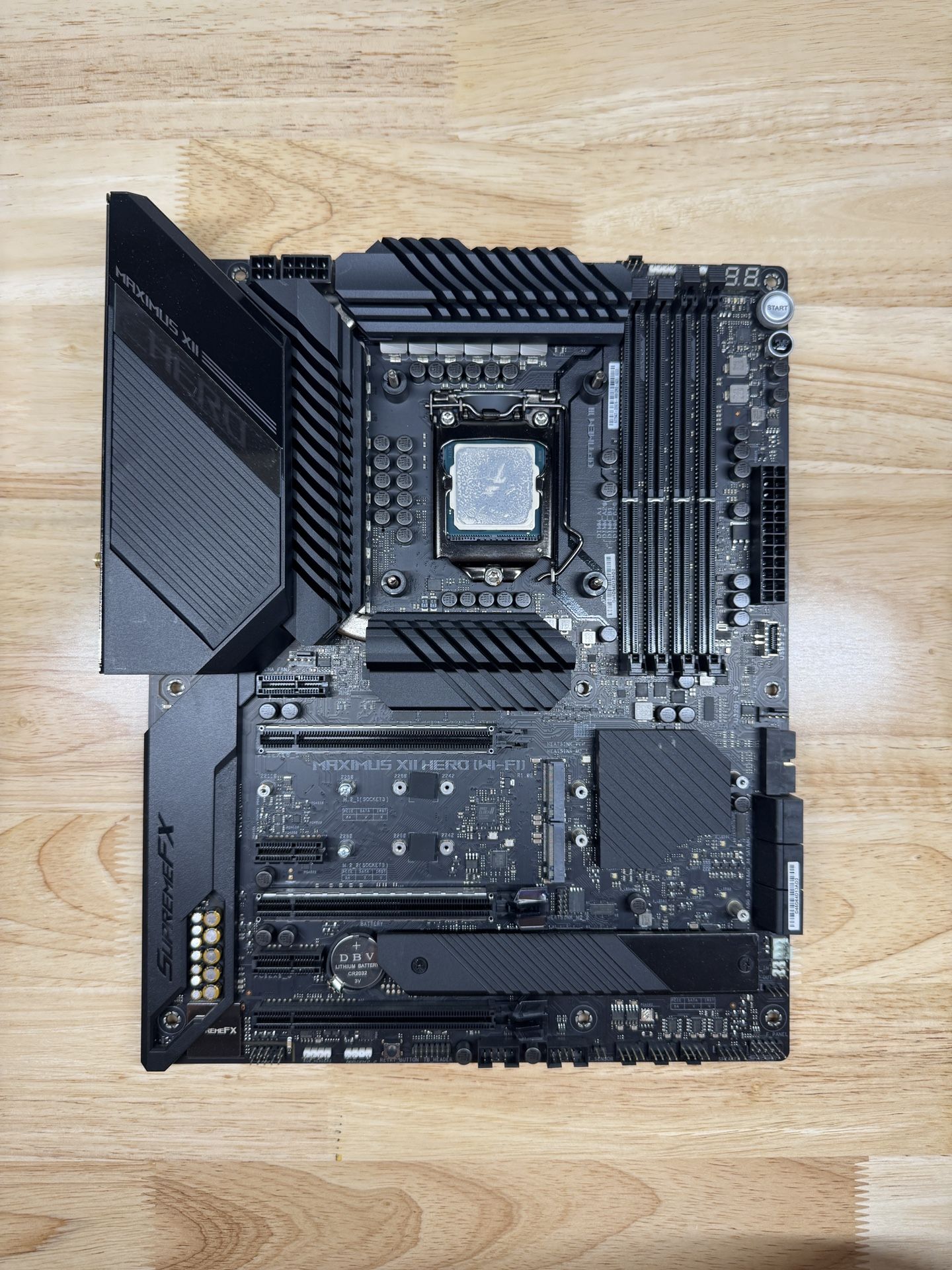ASUS ROG MAXIMUS XII HERO (with i7-10700k)