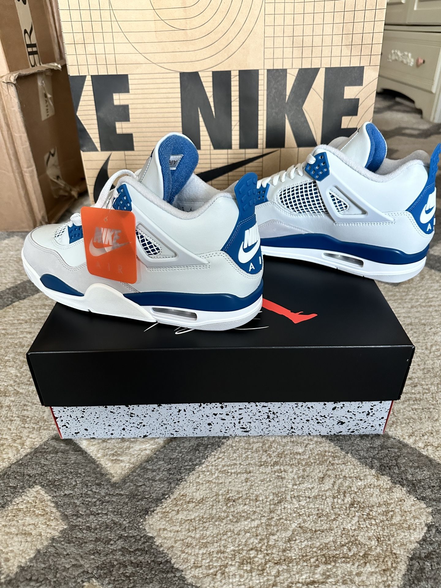 Jordan 4 Military Blue 