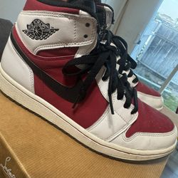 Air Jordan 1 Retro High OG 'Carmine'