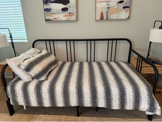 Black Metal Twin Daybed with Mattress