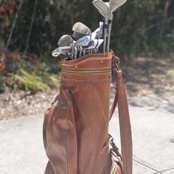 Full Set Of Golf Clubs ( LeatherBag Included)