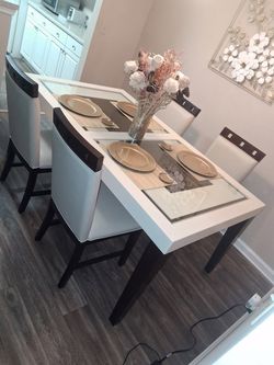 Dining Room Set w/ Leaf