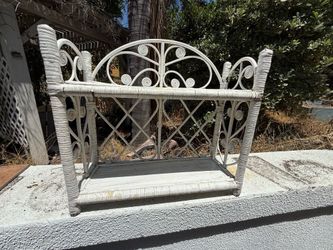 Wicker shelf