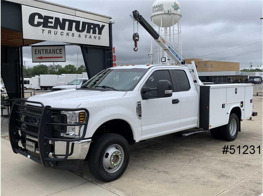 2018 Ford F-350 Chassis