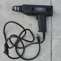 Black and Decker Drill 7143. Wired