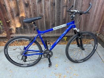 Fuji 24 speed bike/ 26” wheels