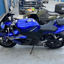 2006 Yamaha R1 1000 cc