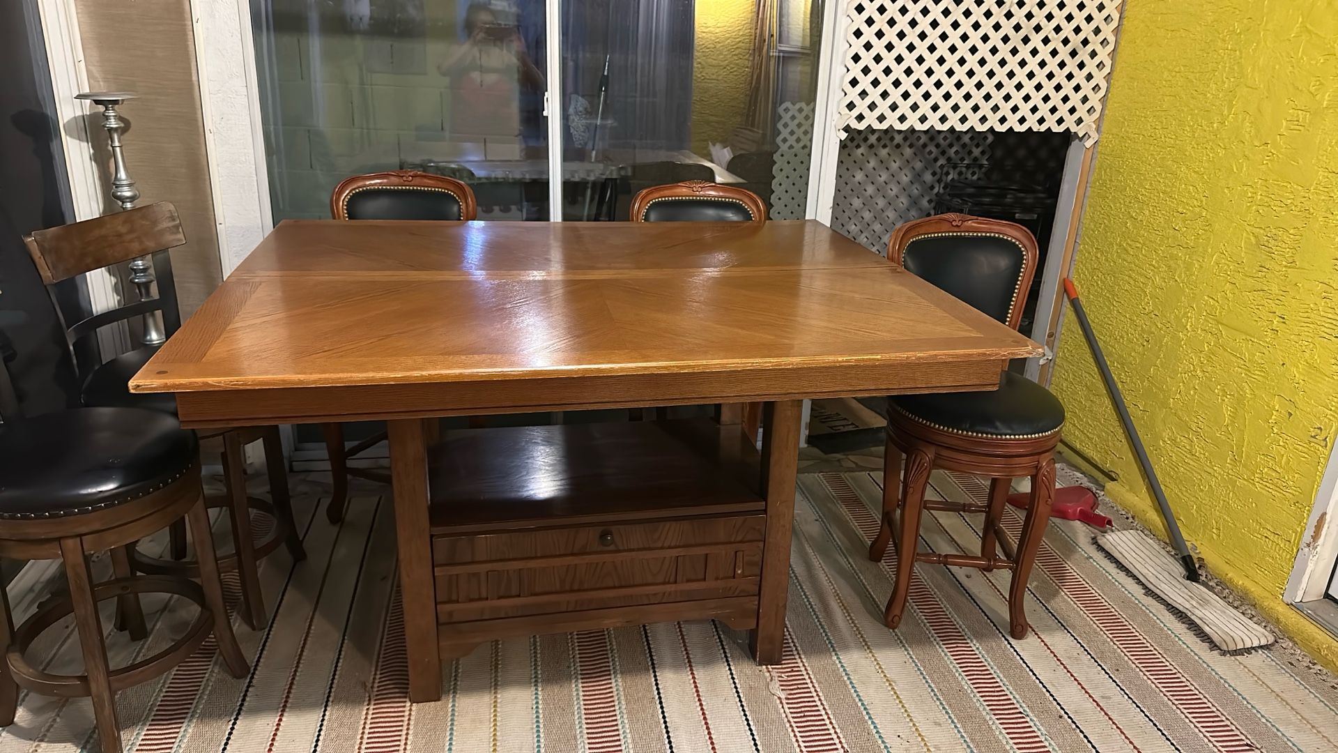 Kitchen table
