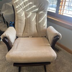 Dutailier Glider Chair With Comfy Cushion