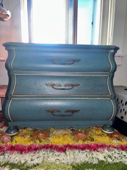 Vintage blue three drawer chest