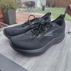 Mens Brooks Running  Shoe Size 12