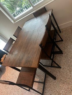 Table with 6 chairs