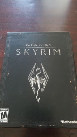 Elder Scrolls Skyrim PS3, Dragon Figurine w/ artbook