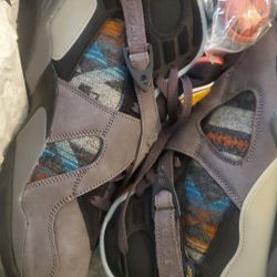 Jordan 8 Retro