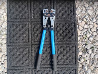 HAND CRIMPER FOR WIRE LUGS