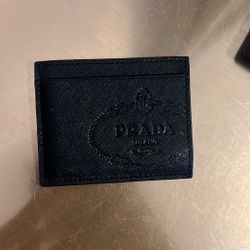 prada wallet