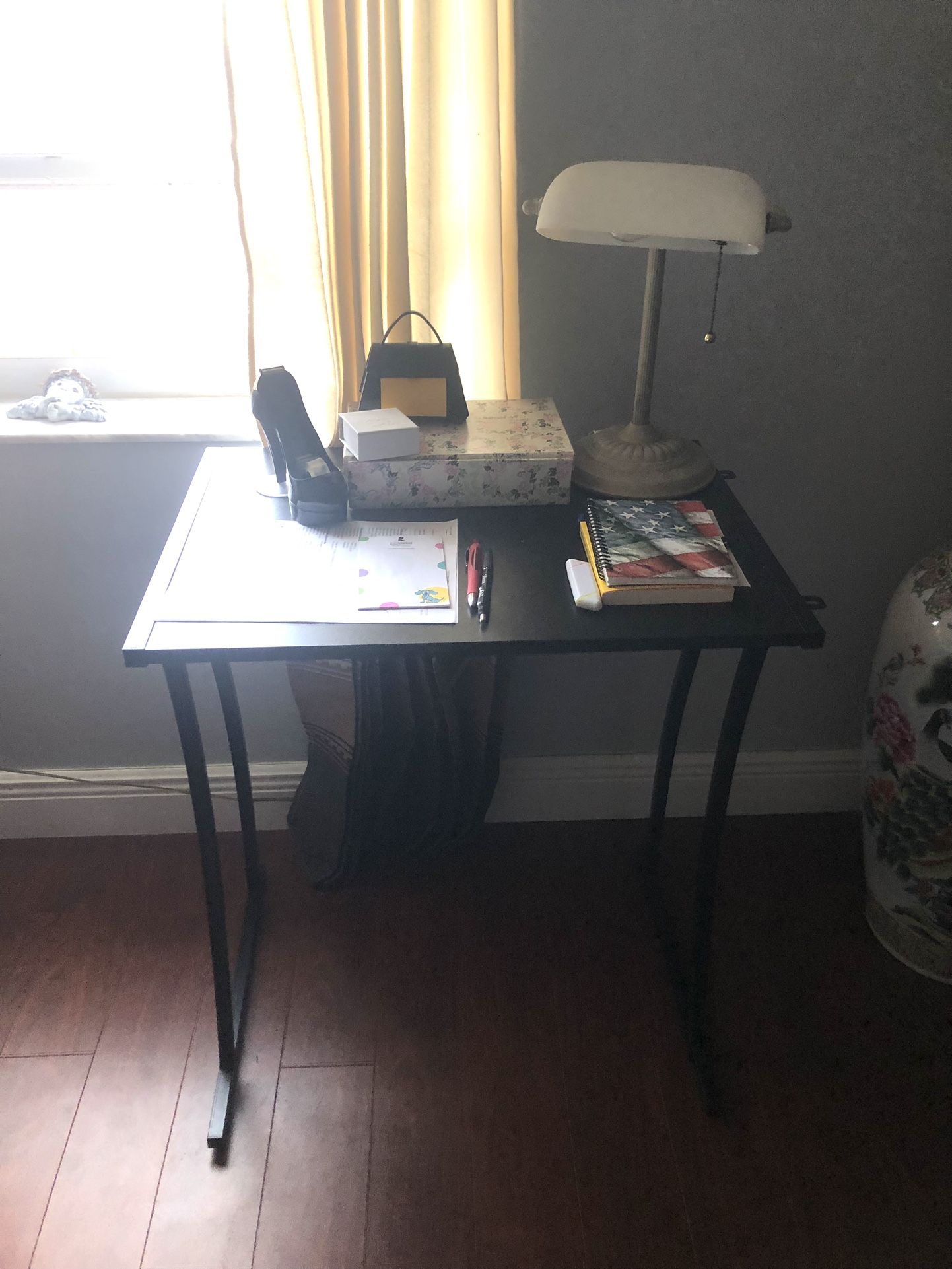 Small Desk 25 Wide By 19 Depth 