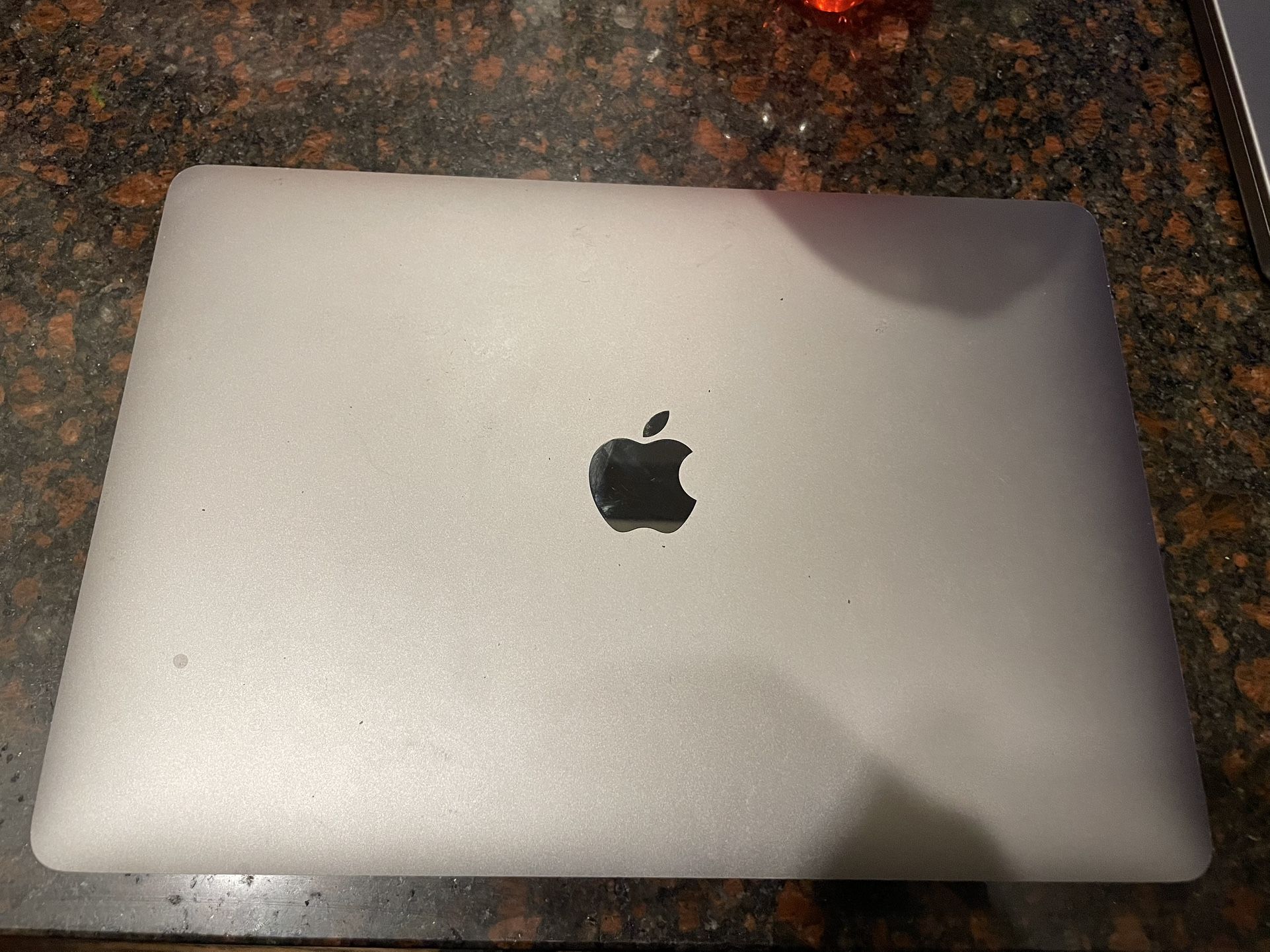 Apple MacBook Air 2020 13 Inch 8gb 121gb