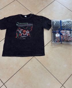 Vintage look basketball T-shirts