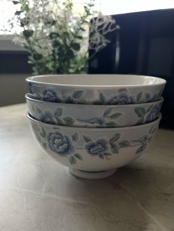 WHITE JADA PORCELAIN BOWLS