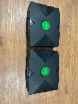 2X Original Microsoft Xbox Game Consoles (Turns on, sold AS-IS)