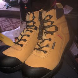 Gravity Defyer Boots - Pro line. Men's 9.5 M, Tan