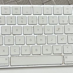 Apple magic Keyboard Wirelesa